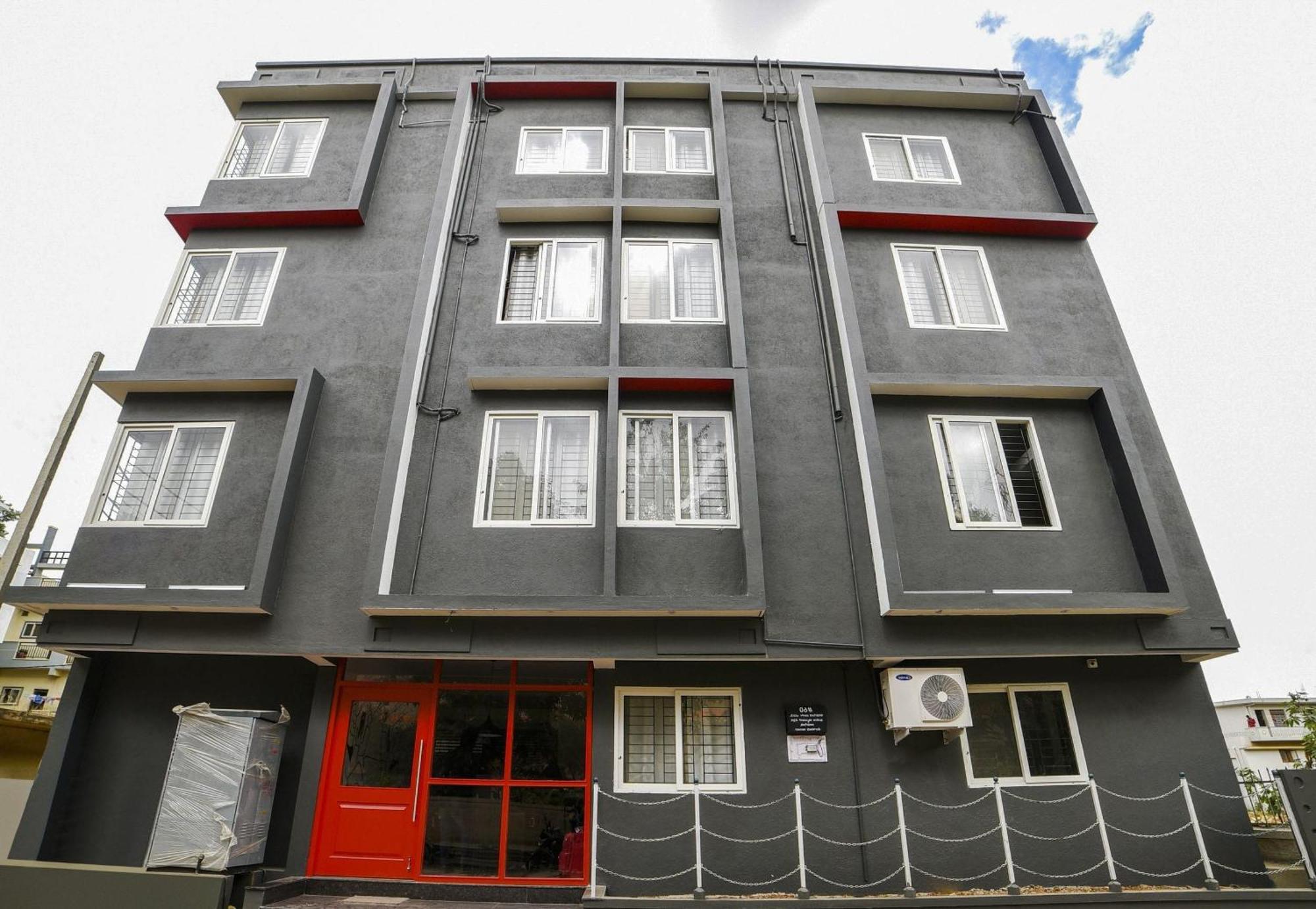 Townhouse Sarvar Hospitality Near Ascendas Park Square Mall Bangalore Extérieur photo