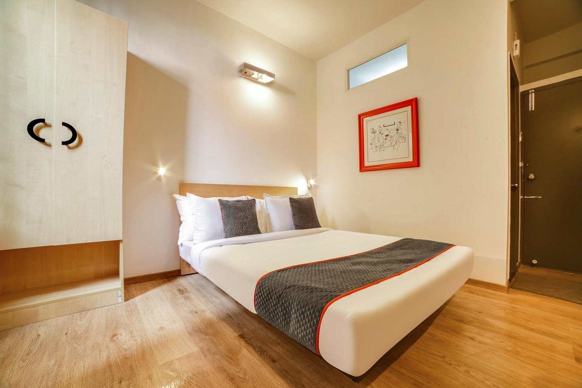 Townhouse Sarvar Hospitality Near Ascendas Park Square Mall Bangalore Extérieur photo