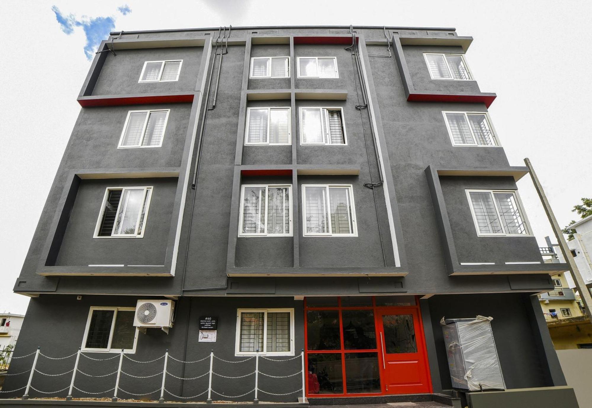 Townhouse Sarvar Hospitality Near Ascendas Park Square Mall Bangalore Extérieur photo